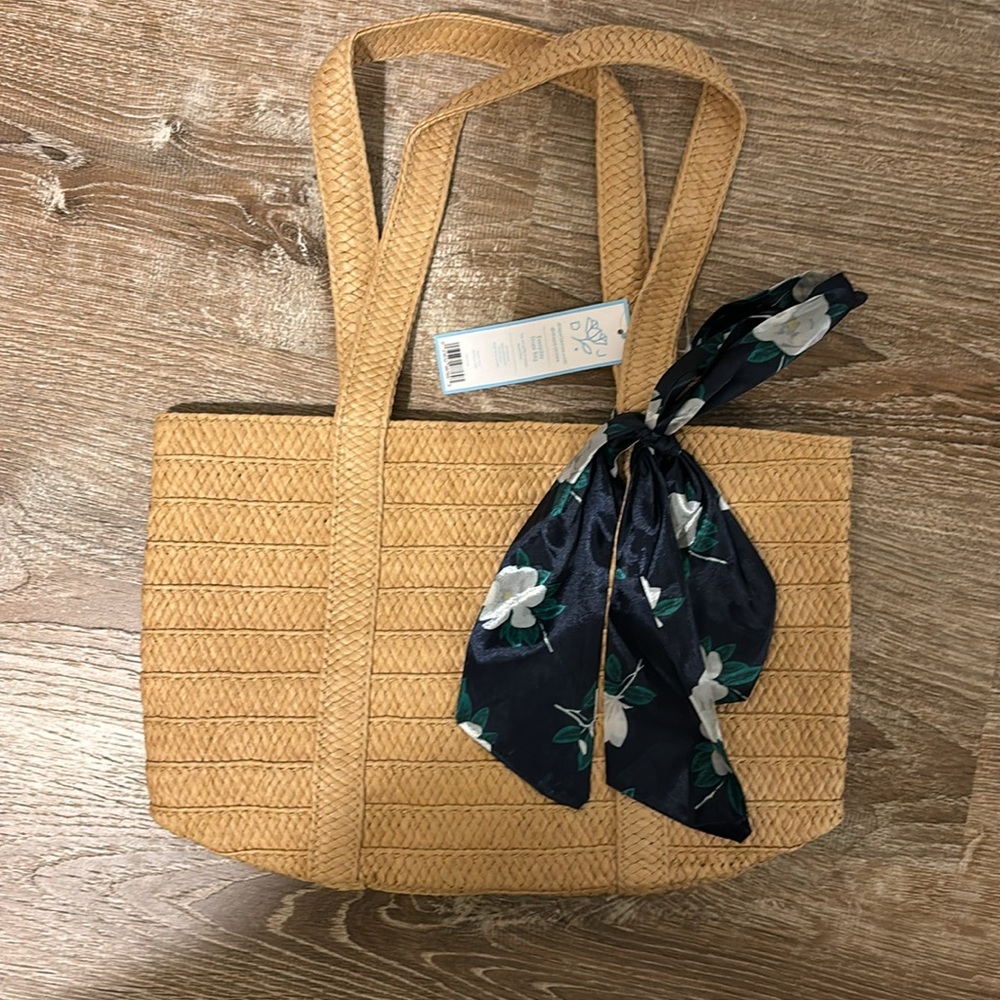 Draper James soft straw style summer beachy large purse or bag NWT